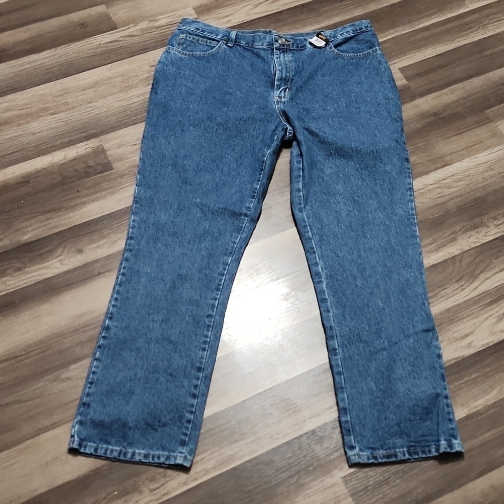 Lee Jeand Straight Leg Relaxed Fit Size 16 Inseam 30" NWT